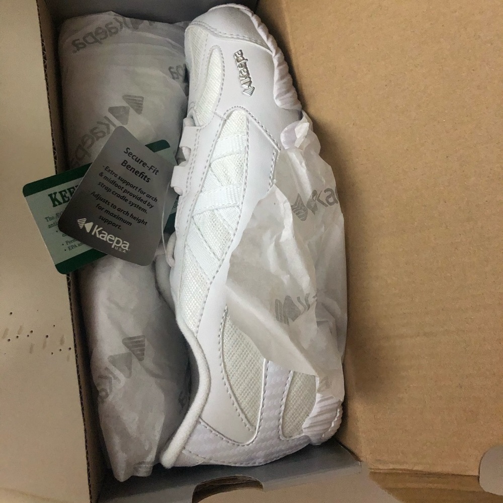 Kaepa kids cheer shoes NWT NEW
